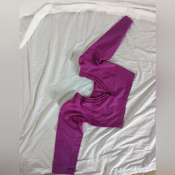 Bundle of 4 Indian Readymade blouses - Picture 7 of 17